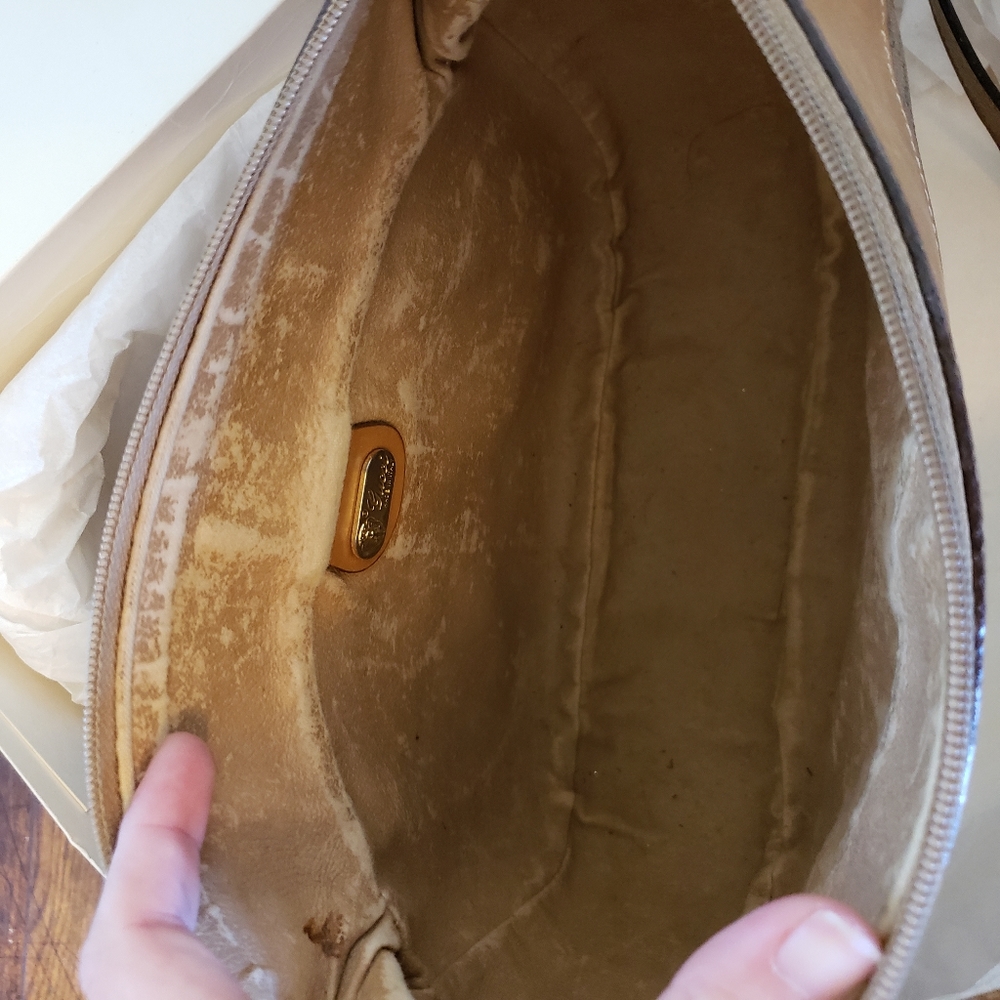 Vintage Gucci purse with box - Picture 11 of 17